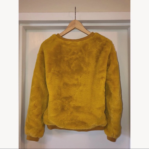 Bershka Faux Fur Crewneck Sweater - Picture 3 of 3
